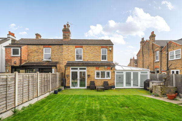 Devonshire Road, Hornchurch, RM12