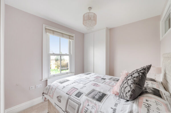 Devonshire Road, Hornchurch, RM12