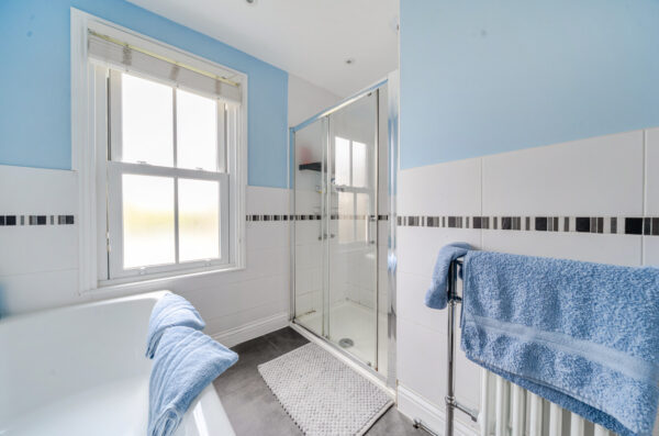 Devonshire Road, Hornchurch, RM12