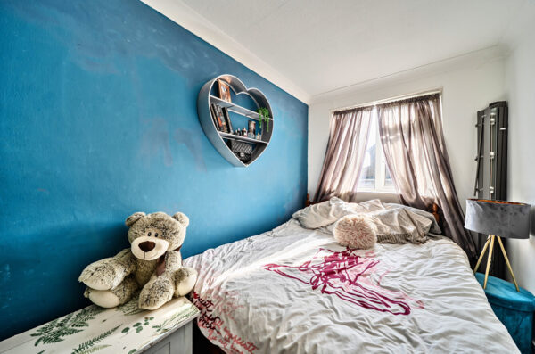 Trowbridge Road, Romford, RM3