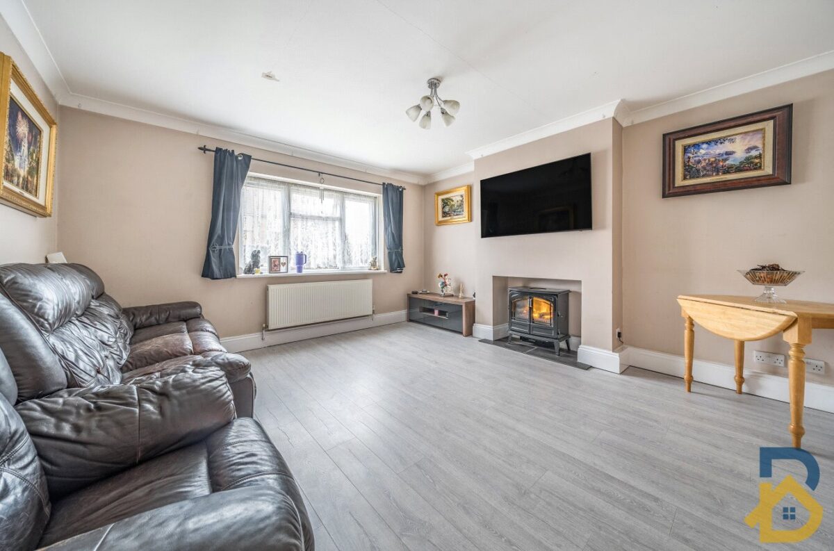 Evansdale, Rainham, RM13