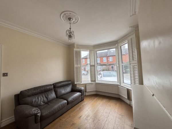 St. Lawrence Road, Upminster, RM14