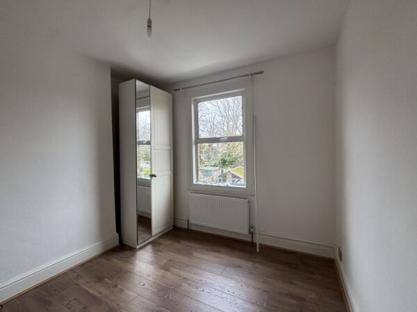 St. Lawrence Road, Upminster, RM14