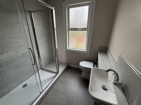 St. Lawrence Road, Upminster, RM14