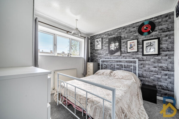 Woodshire Road, Dagenham, RM10