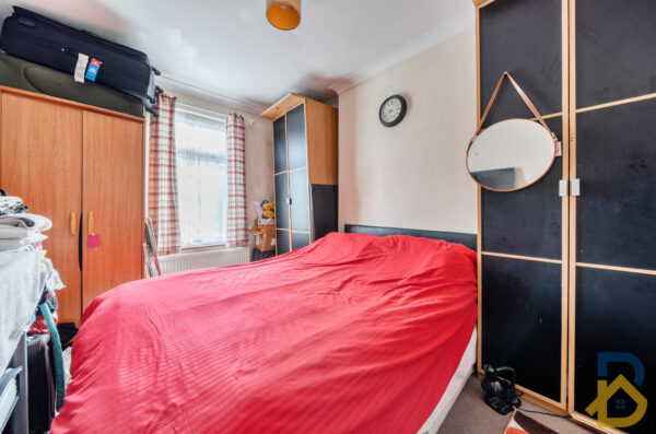 31a Seven Kings Road, Ilford - IG3 8DQ