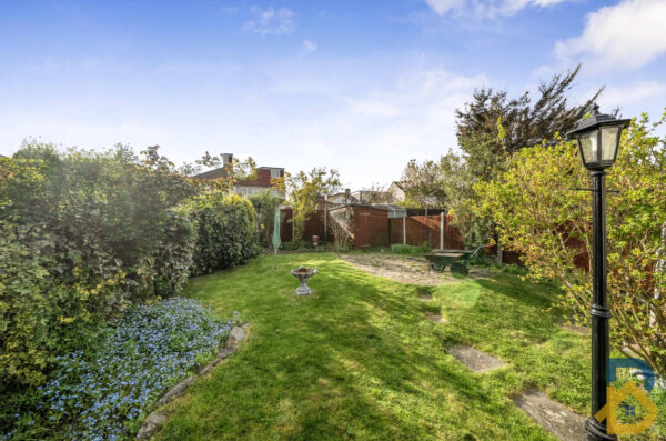 Derby Avenue, Upminster, RM14