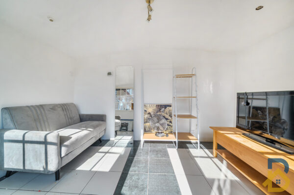 Wanderer Drive, Barking, IG11