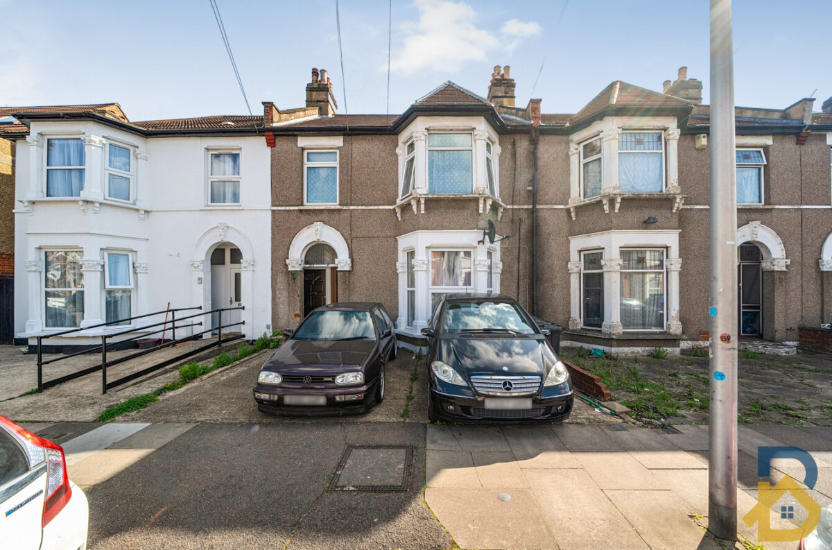 31a Seven Kings Road, Ilford - IG3 8DQ
