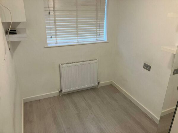 Lynbrook Close, Rainham, RM13