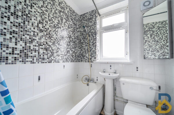 Rugby Gardens, Dagenham, RM9