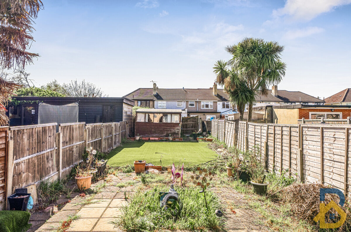 St. Andrews Avenue, Hornchurch, RM12