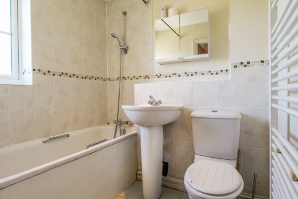 Tallow Close, Dagenham, RM9