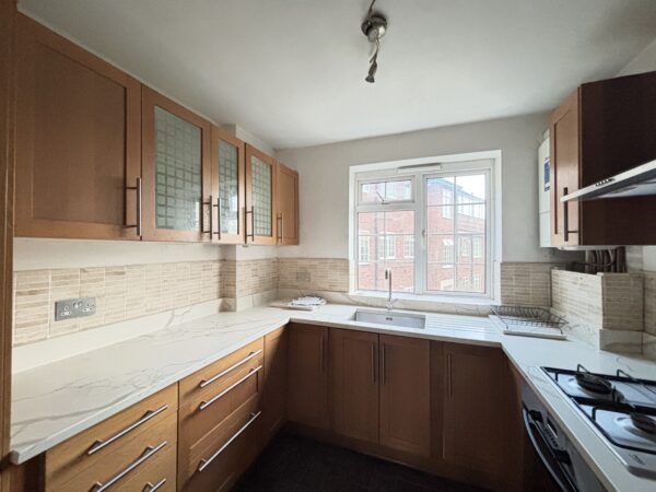 Squirrels Heath Lane, Romford, RM2