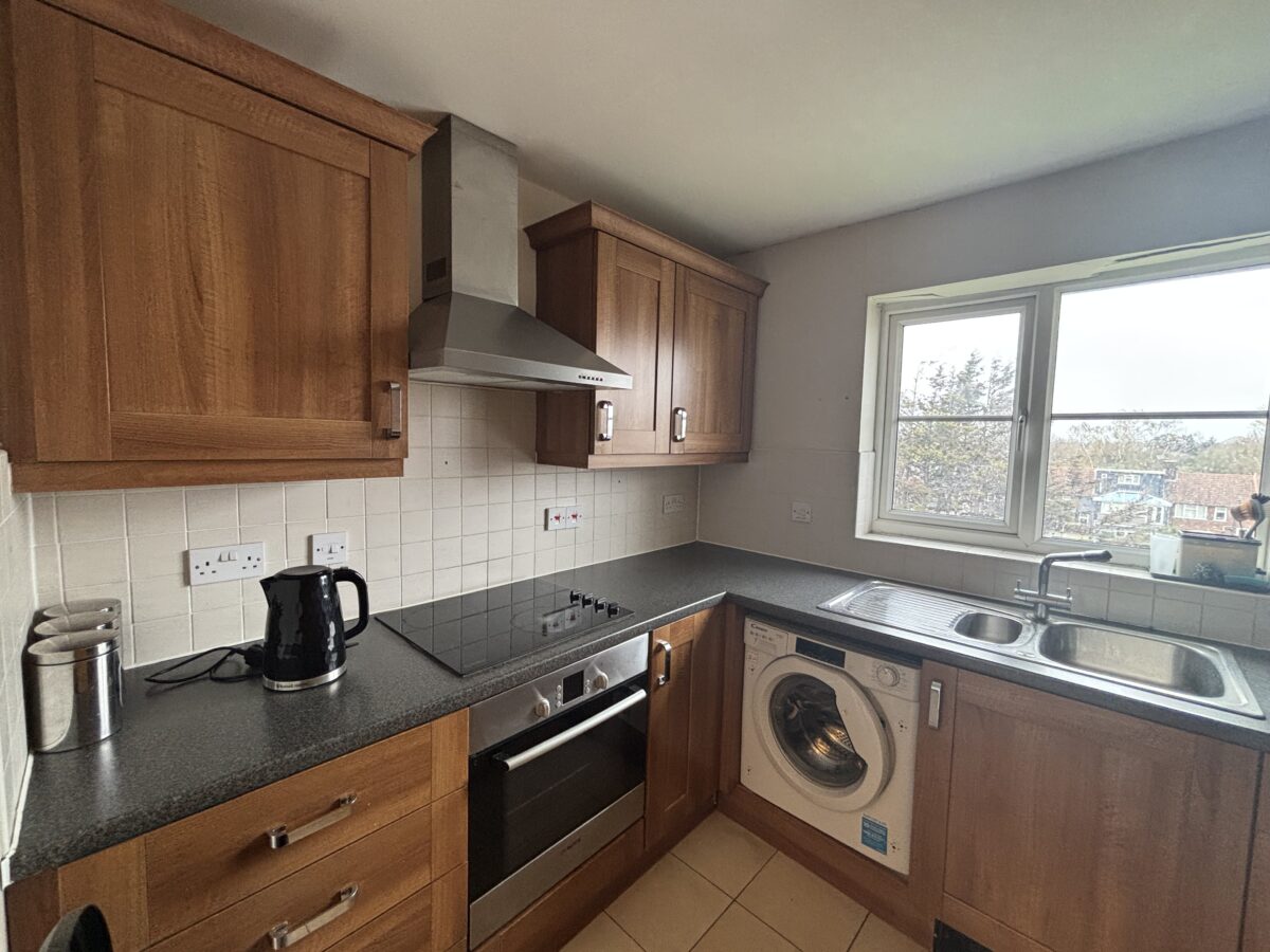 Tallow Close, Dagenham, RM9