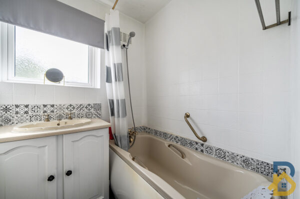 Woodshire Road, Dagenham, RM10