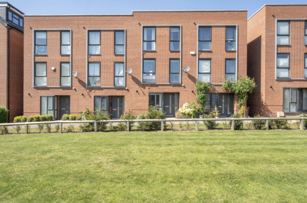 Winter Walk, Borehamwood, WD6