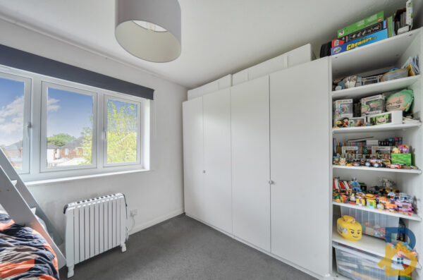 Creasey Close, Hornchurch, RM11