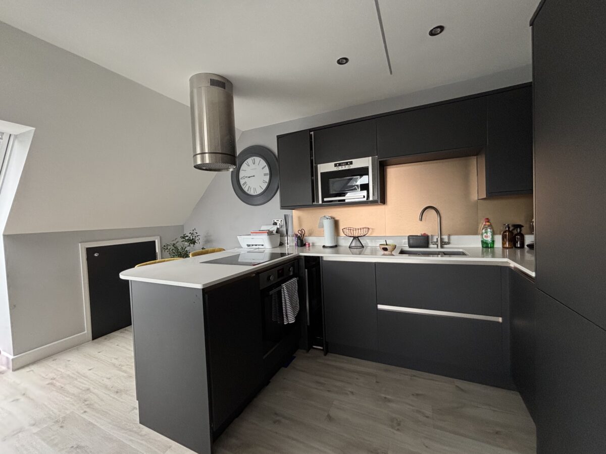 Brentwood Road, Romford, RM2