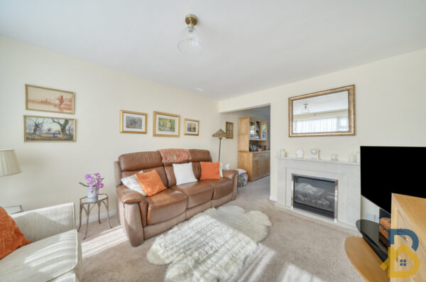Holme Road, Hornchurch, RM11