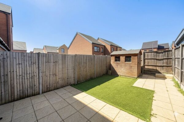 Winter Walk, Borehamwood, WD6