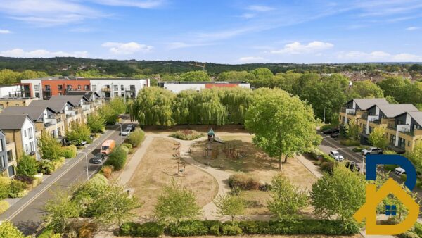 Huntingdon Drive, Baneberry Lodge, RM3