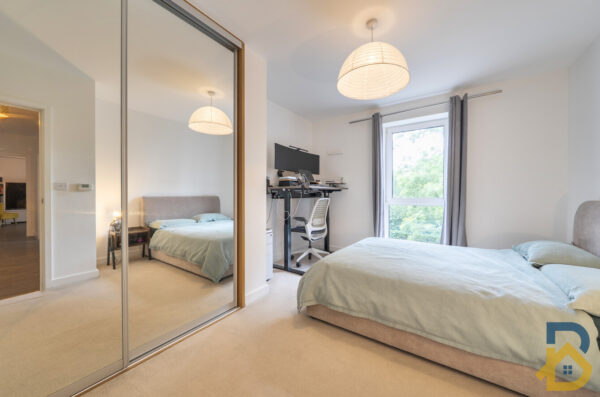 Huntingdon Drive, Baneberry Lodge, RM3