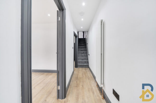 Park Lane, Hornchurch, RM11