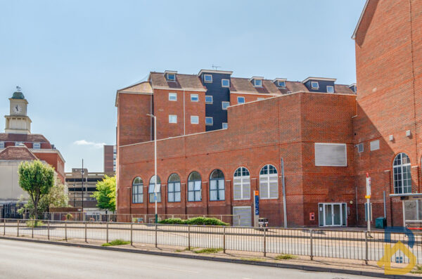 Market Place, Nayland Court, RM1