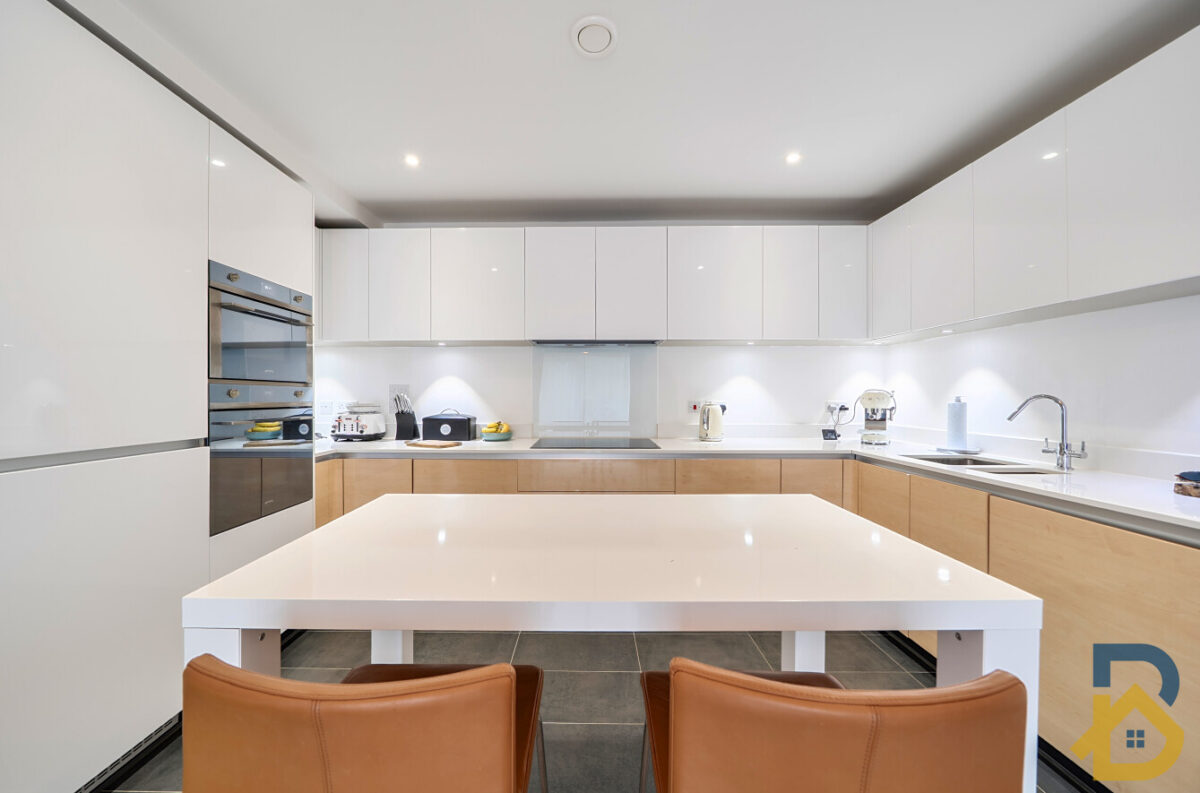 Huntingdon Drive, Baneberry Lodge, RM3