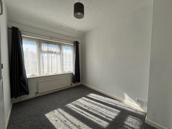Hunters Hall Road, Dagenham, RM10