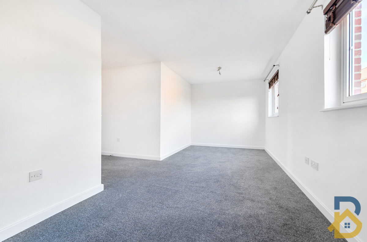 Market Place, Nayland Court, RM1