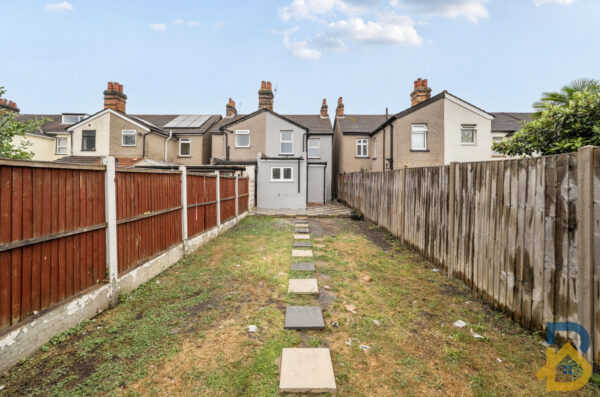 Park Lane, Hornchurch, RM11