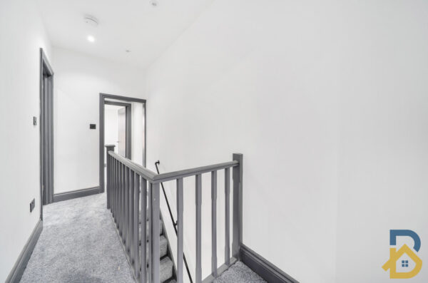 Park Lane, Hornchurch, RM11