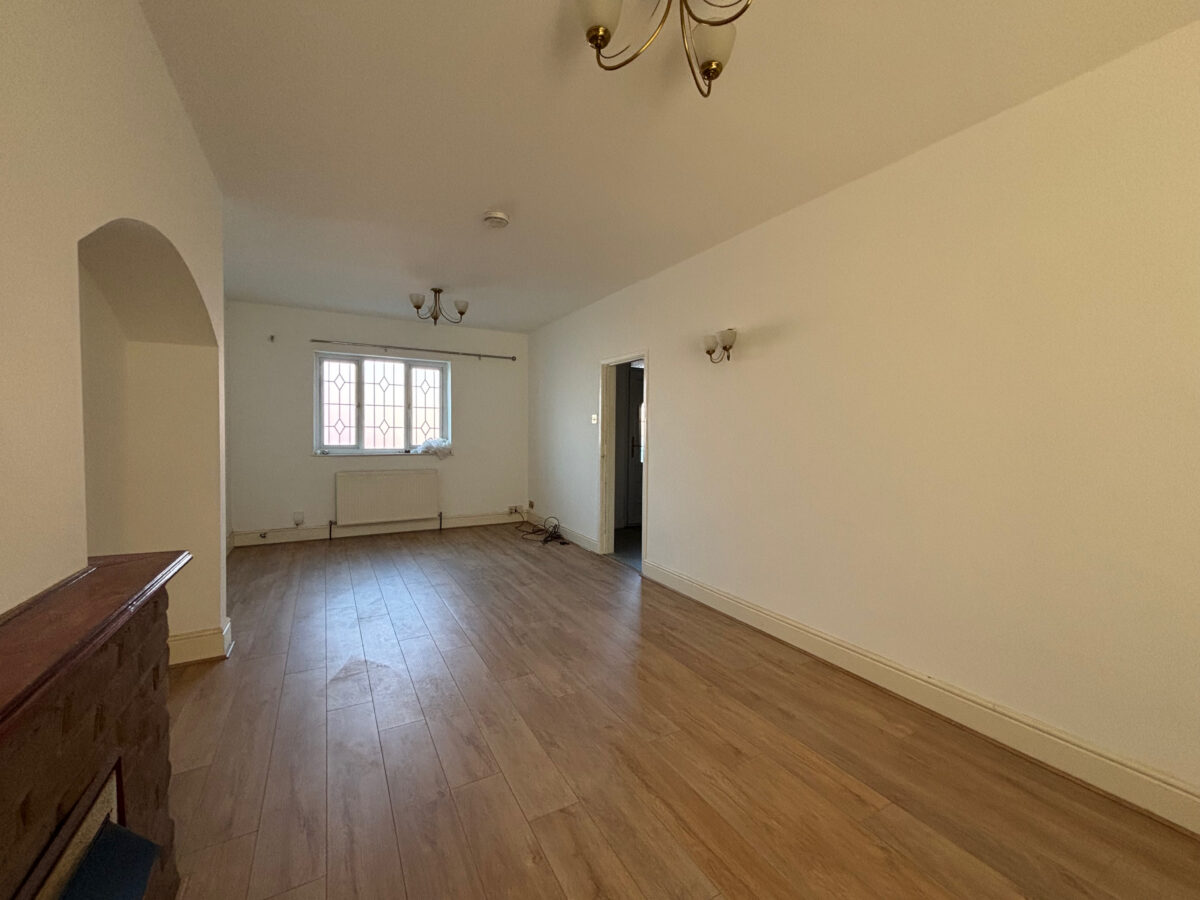 Heathway, Dagenham, RM9
