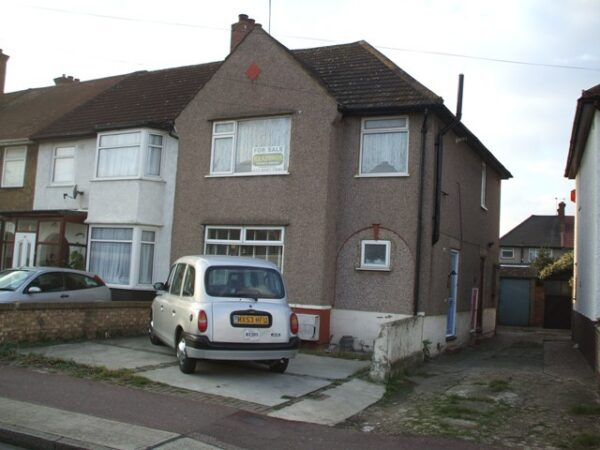 Crosby Road, Dagenham, RM10