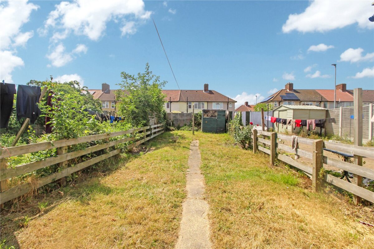 Hunters Hall Road, Dagenham, RM10