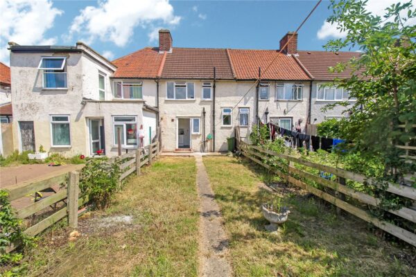 Hunters Hall Road, Dagenham, RM10