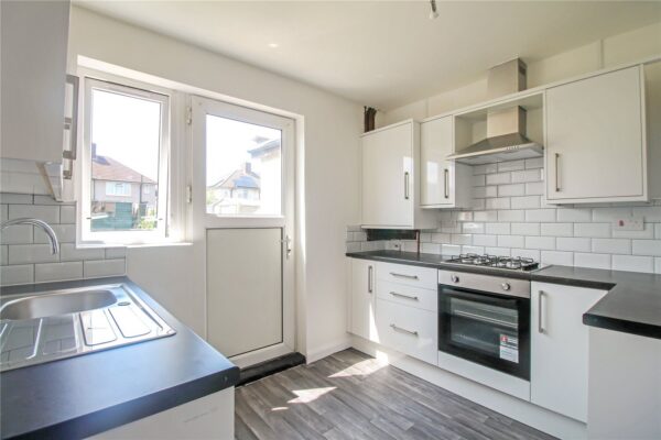 Hunters Hall Road, Dagenham, RM10
