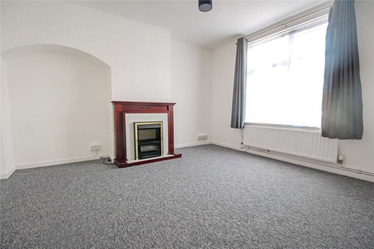 Hunters Hall Road, Dagenham, RM10