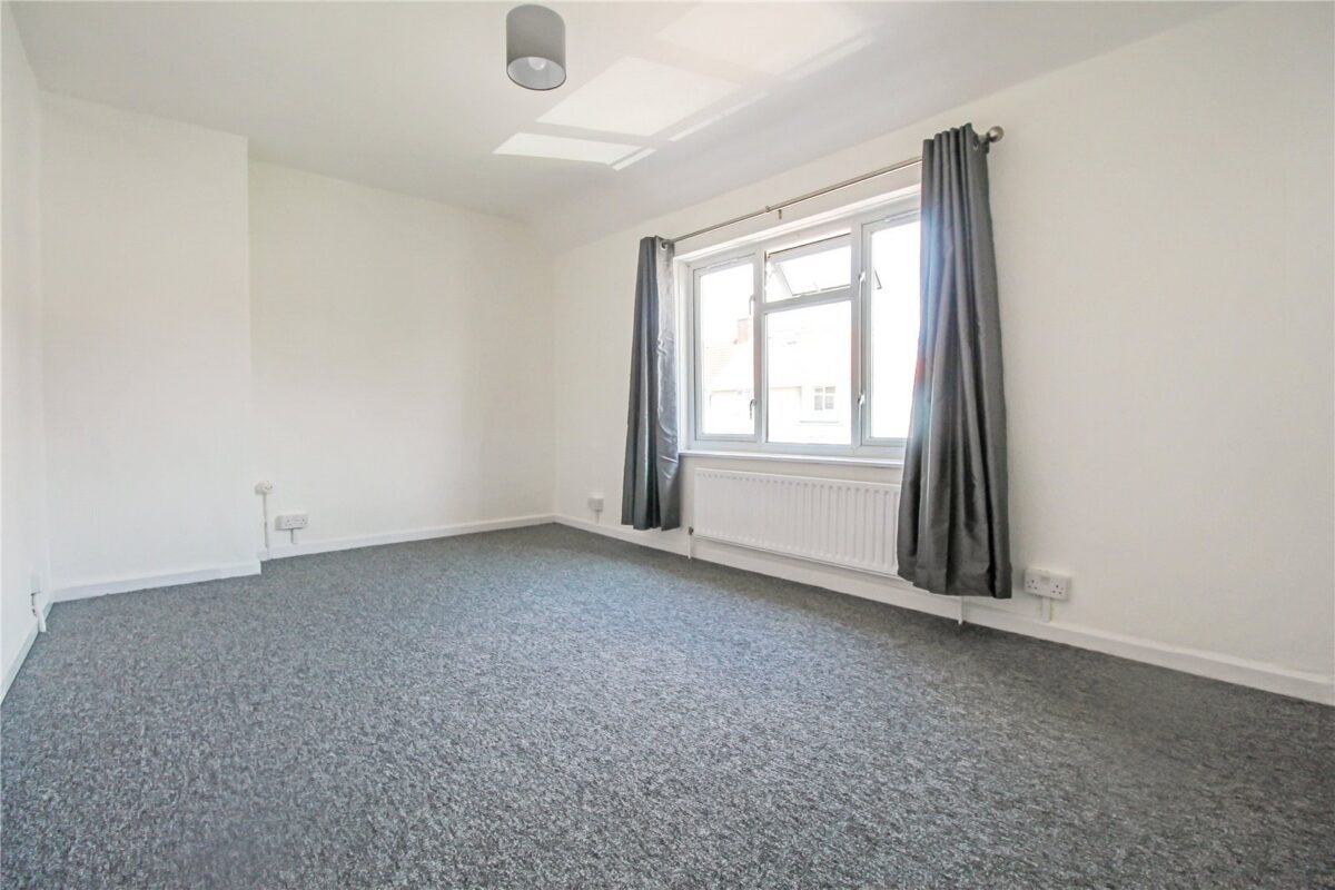 Hunters Hall Road, Dagenham, RM10