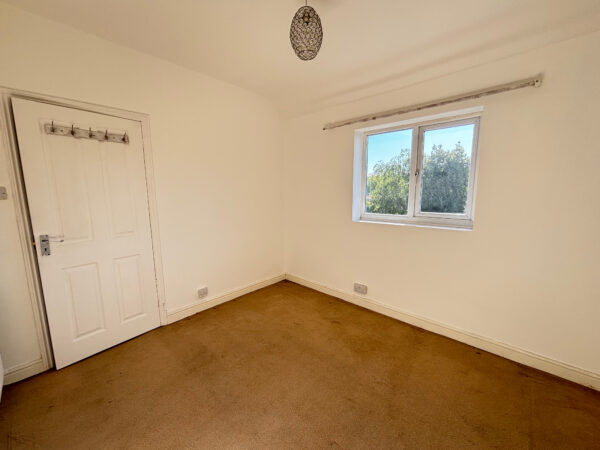 Heathway, Dagenham, RM9