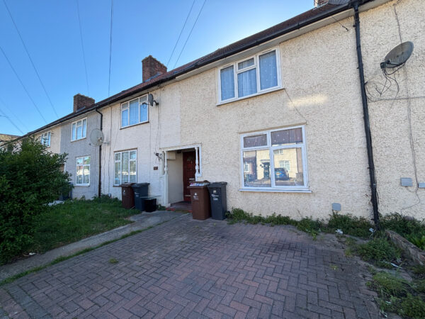 Hunters Hall Road, Dagenham, RM10