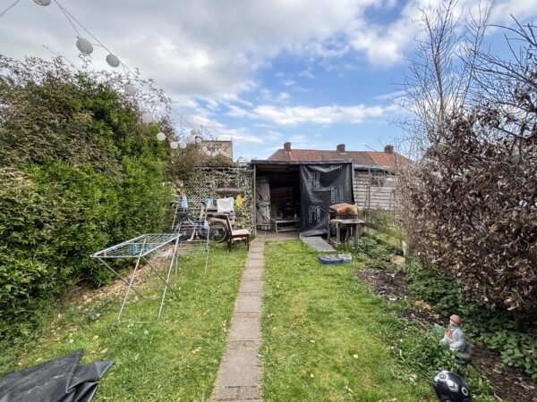 Alibon Gardens, Dagenham, RM10