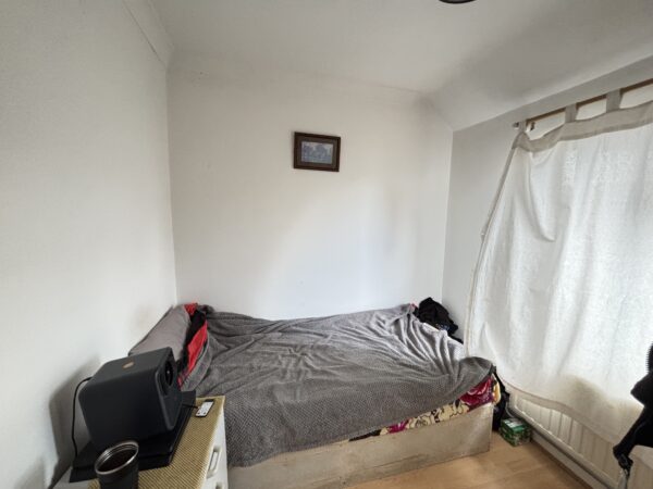 Alibon Gardens, Dagenham, RM10