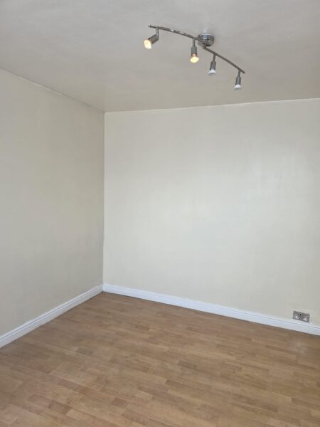 Crosby Road, Dagenham, RM10