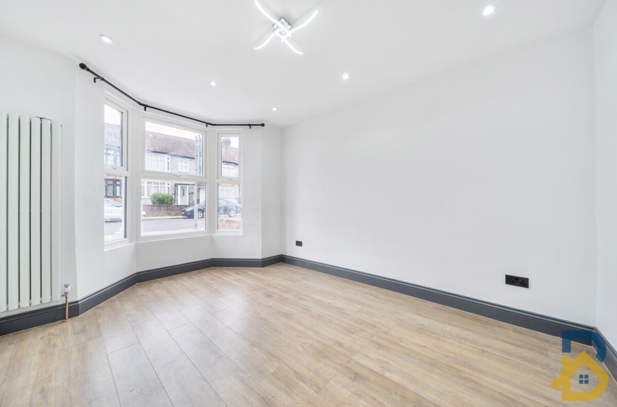 Park Lane, Hornchurch, RM11