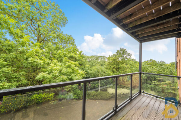 Huntingdon Drive, Baneberry Lodge, RM3