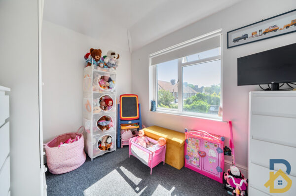 Spurling Road, Dagenham, RM9
