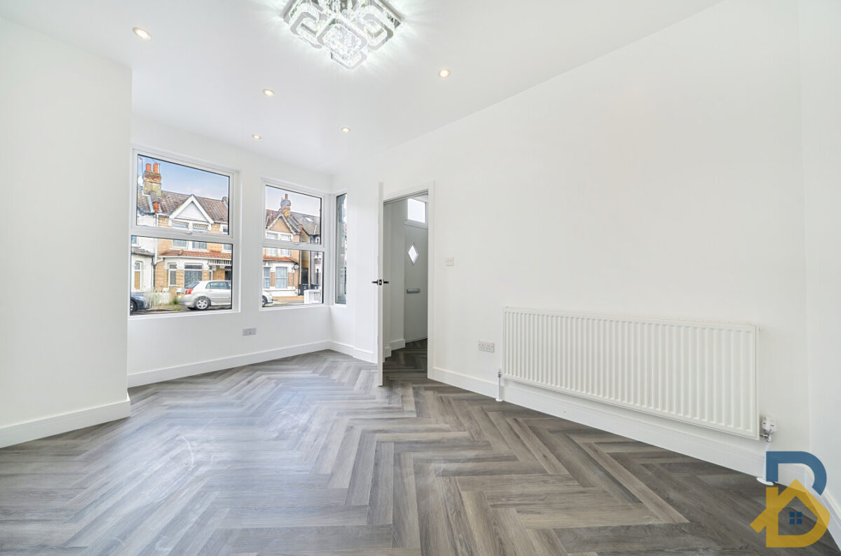Kingston Road, Ilford, IG1